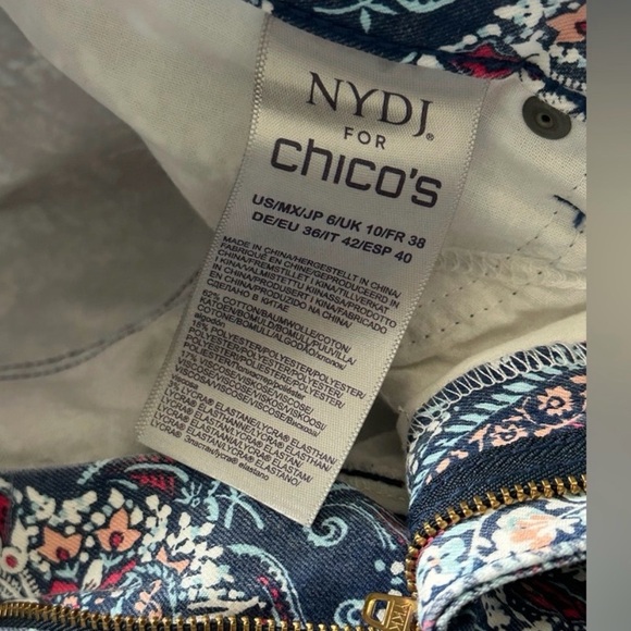 Jeans CHICO’S NYDJ Lift Tuck MYKONOS PAISLEY SKINNY ANKLE Blue Red Pink Size 6 - Picture 8 of 13